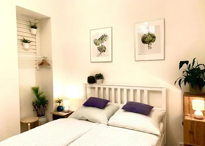 Gallys Apartment Lounge